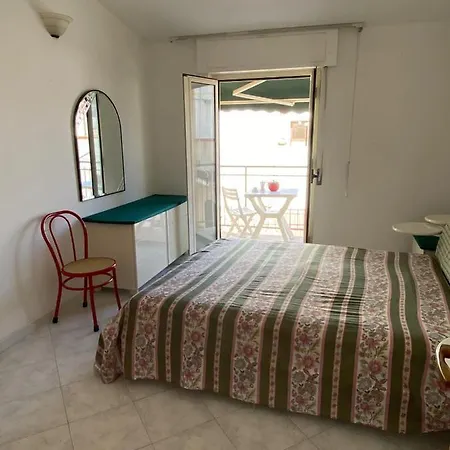Holiday home Casa Vacanze Al Mare Le Castella!